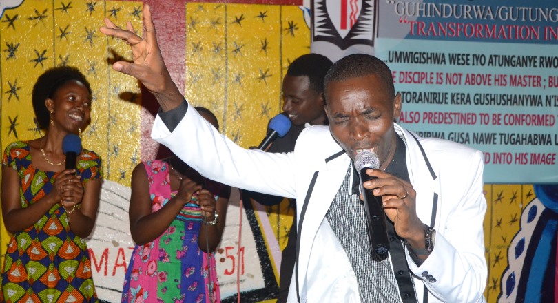 Mutabaruka Fulgence yakoze igitaramo kitazibagirana mu bakristo ba ERC Nyacyonga - AMAFOTO