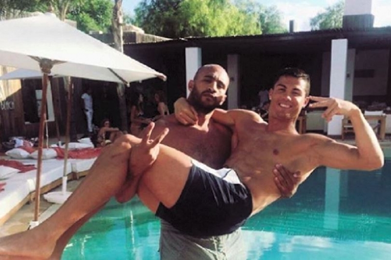 Cristiano Ronaldo yabujijwe ingendo akorera muri Maroc zatumye ashinjwa ubutinganyi