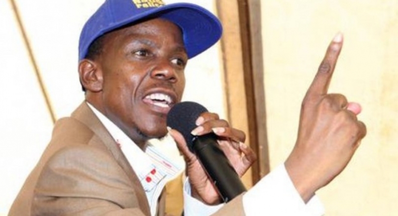 Umuhanuzi Mboro yatangaje ko umuhaye asaga ibihumbi 500 Frw yakujyana mu ijuru