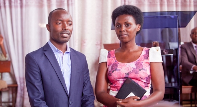 Neema Marie Jeanne yerekanywe mu rusengero avugirizwa impundu n'abo basengana