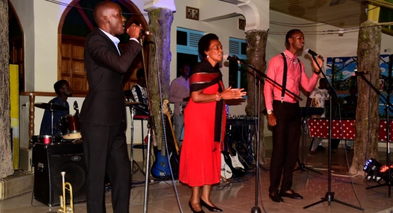 Nyiranyamibwa ushaka kugarura itorero ‘Isamaza’ asanga hagahindutse inyito y’uwatsindiye ikamba rya Miss Rwanda