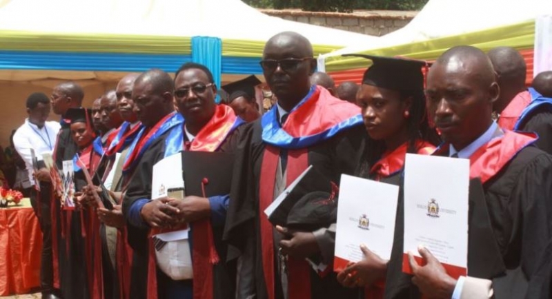 Abapasiteri batize Tewoloji ni bo bigisha inyigisho z’ubuyobe-Rev Ndyamiyemenshi Nathan uyobora RIET