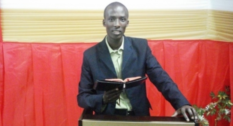 Uwirata yirate imbabazi z'Uwiteka, kuko ari yo ifite icyo ishoboye- Ev Ernest Rutagungira