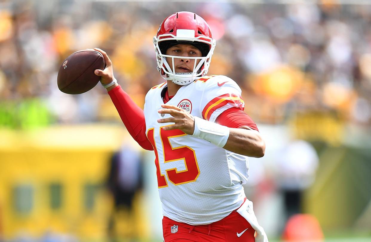Patrick Mahomes yaciye agahigo ko gusinya amasezerano ahenze ku Isi