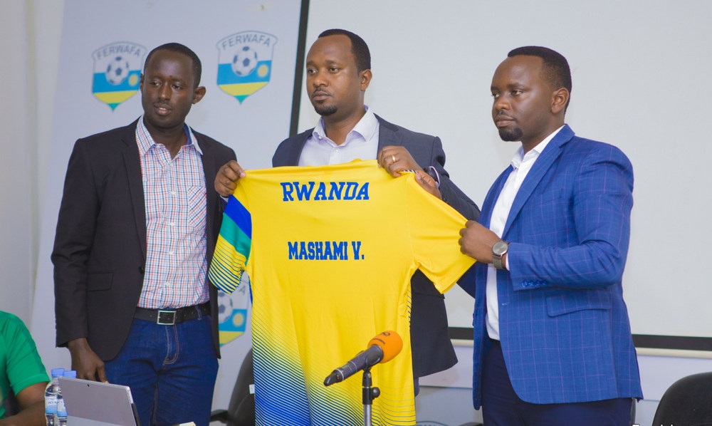 Igisubizo cya FERWAFA ku bivugwa ko Mashami yahawe amasezerano y'ukwezi kumwe