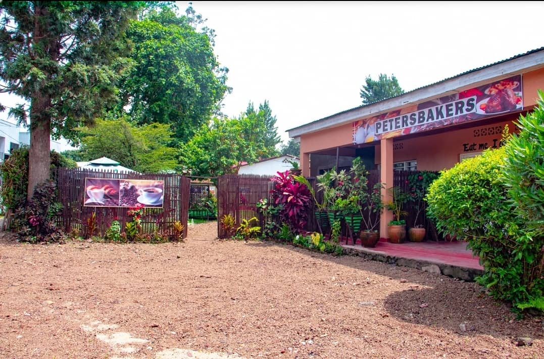 Petersbakers yafunguye ishami i Rubavu idabagiza abahatuye ibashyiriraho amahugurwa yo gukora cake z'agatangaza-AMAFOTO