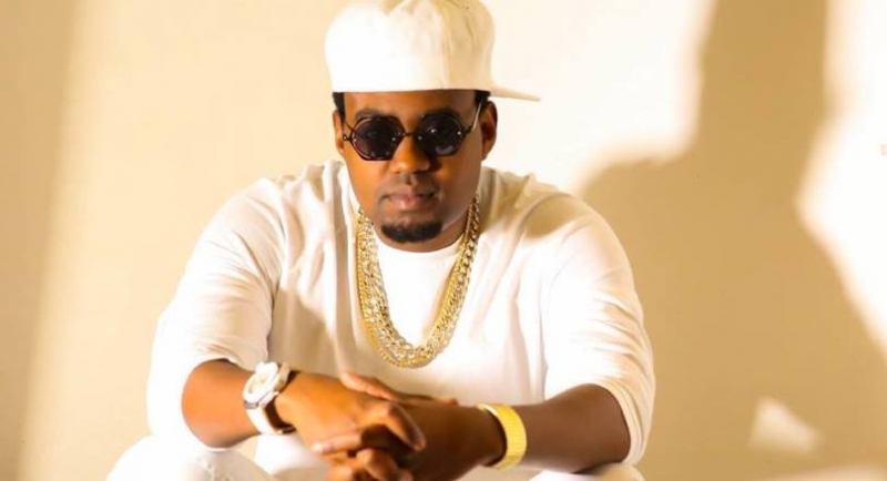 Menya Kitoko Bibarwa wagiriye amahirwe n’igikundiro mu muziki nyarwanda ariko kuri ubu akaba awukora bucece 
