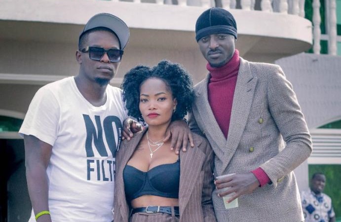 Shizzo yahurije mu ndirimbo Young Ck, Bull Dogg, Diplomat, Ish Kevin n’abandi bagamije gukundisha abantu Hip Hop-VIDEO