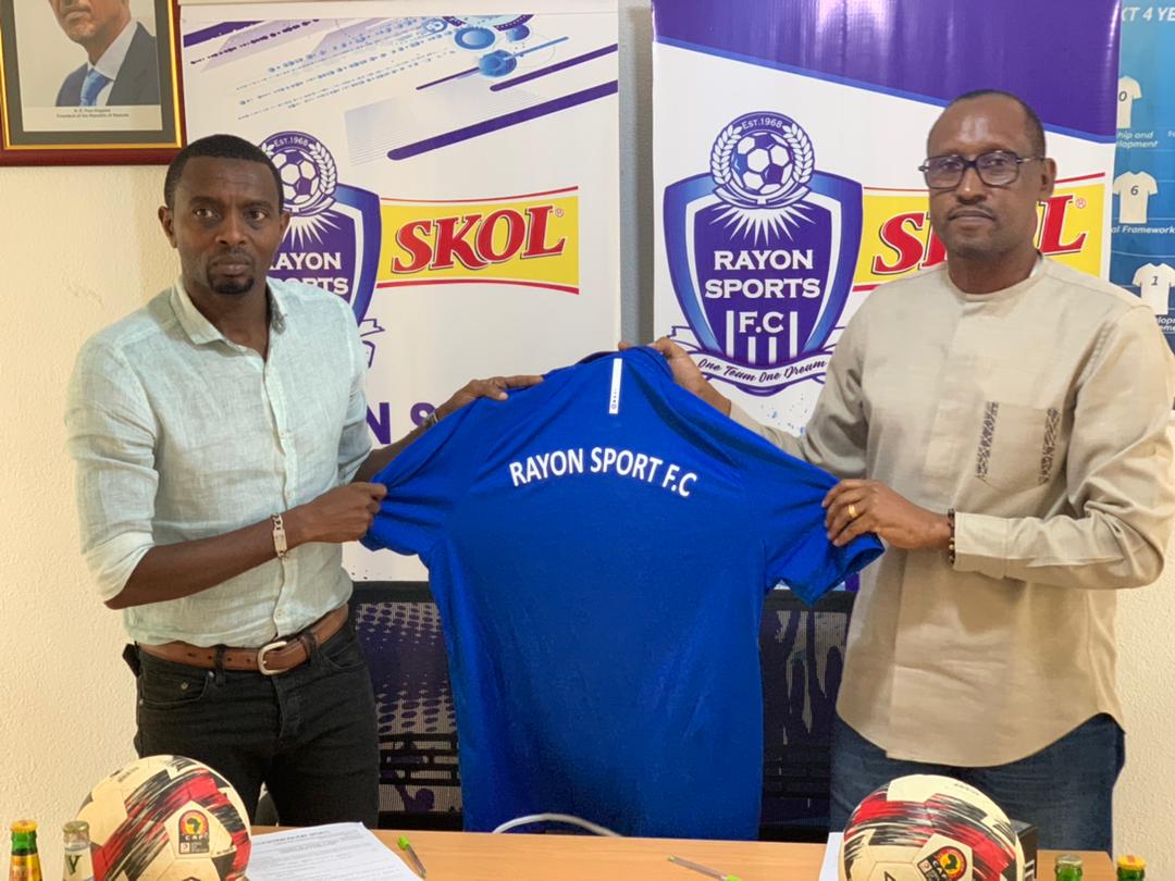 Breaking: Rayon Sports yasinyishije umutoza mushya nyuma yo kuva mu kato
