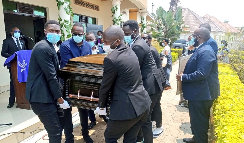 Agiye adashyingiye umuhungu we: Amb. Joe Habineza yasezeweho bwa nyuma; yabaye umuntu w’abantu