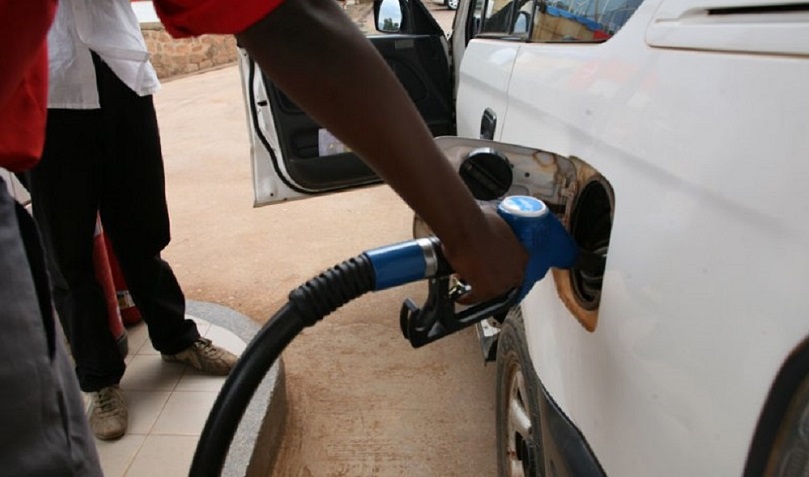 Leta y'u Rwanda yongeye guhara amahooro ngo ibiciro by’ibikomoka kuri peteroli bitiyongera