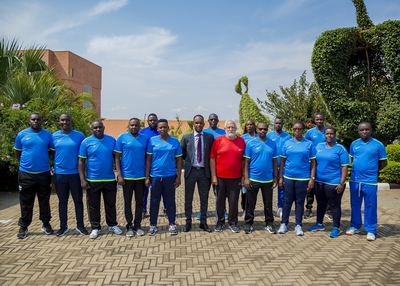 Seninga na Jimmy Mulisa mu batoza 13 basoje amahugurwa ya CAF