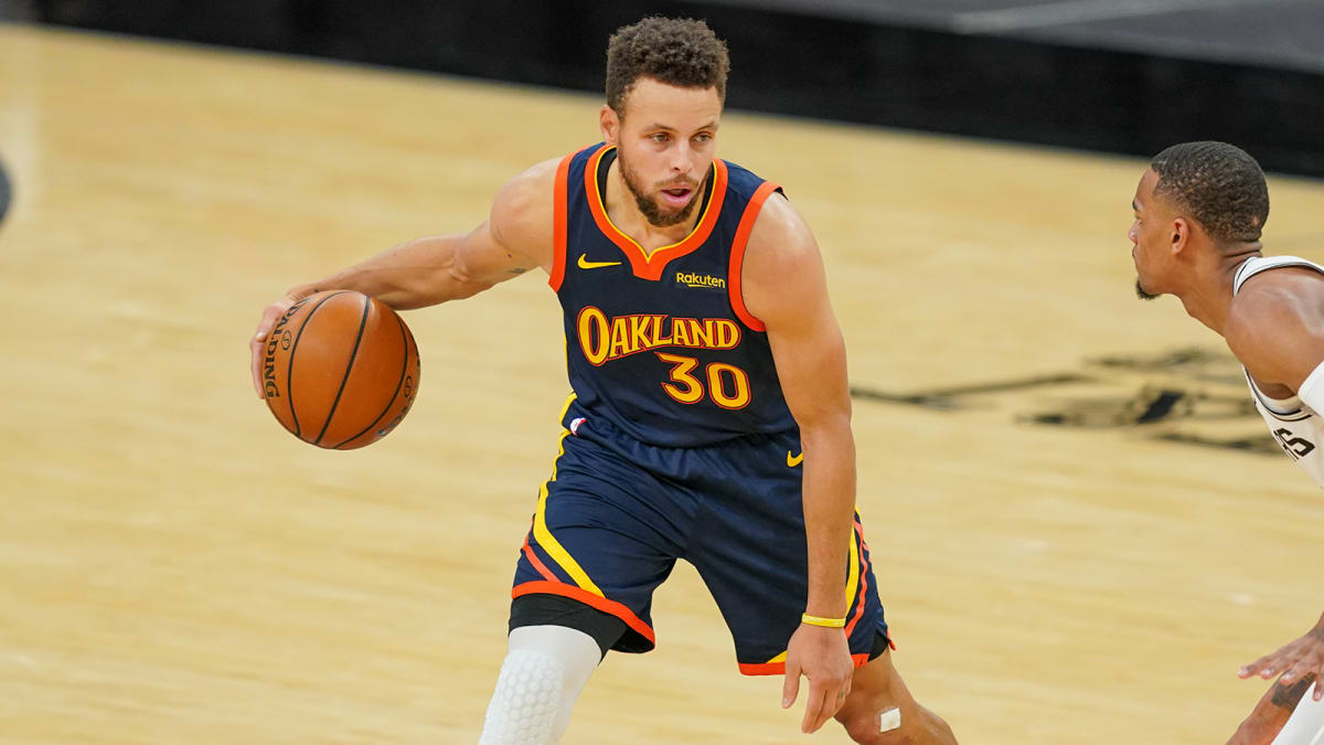 Stephen Curry, Perezida Kagame afata nk'umukinnyi w'ibihe byose muri Basketball ni muntu ki?
