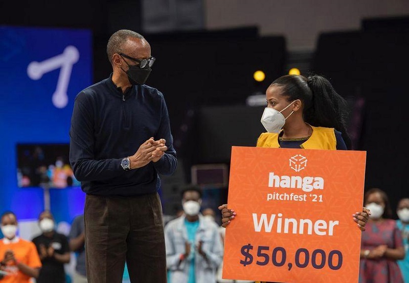 Ibigwi n'amateka bya Cyuzuzo Diane wahembwe na Perezida Kagame Miliyoni 50-AMAFOTO