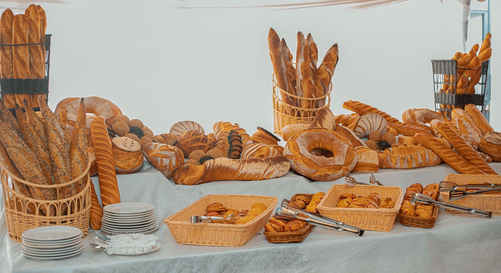 Bourbon Coffee yubatse izina mu gucuruza ikawa yatangije uruganda 'Bourbon Bakery' ruje ari igisubizo ku batumizaga imigati i Burayi-AMAFOTO