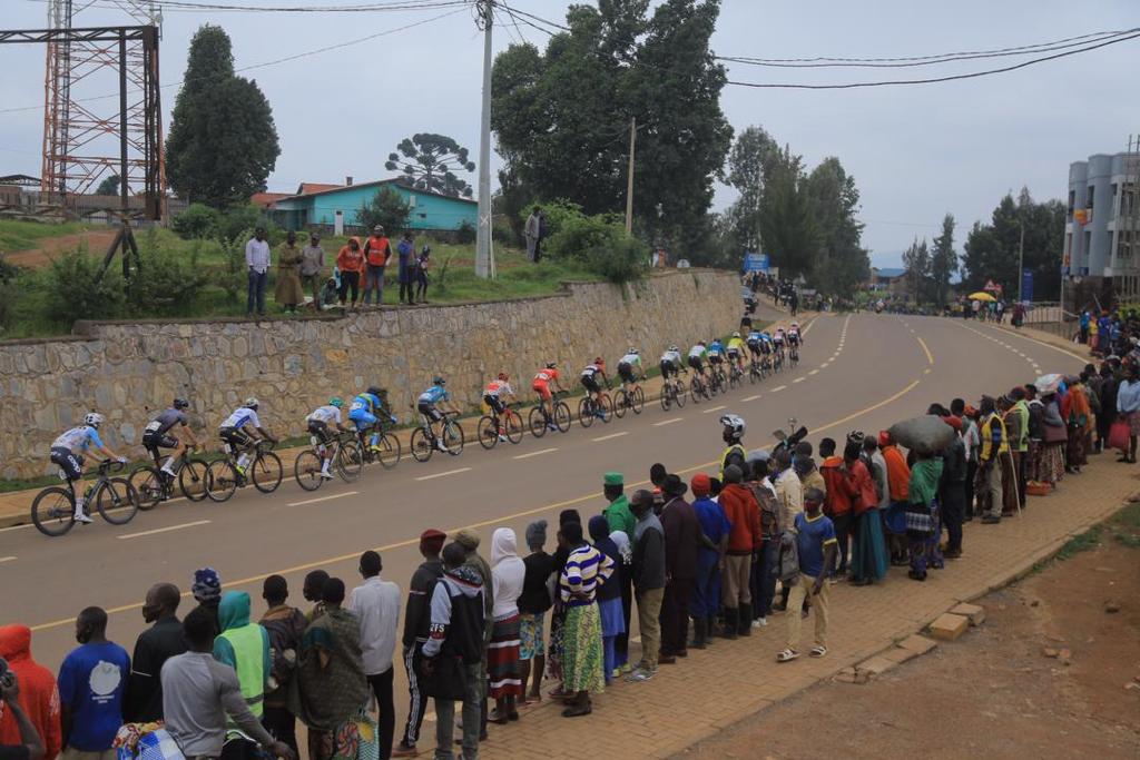 Tour du Rwanda 2022: Boileau yegukanye agace ka 7, Byiza Renus a ...