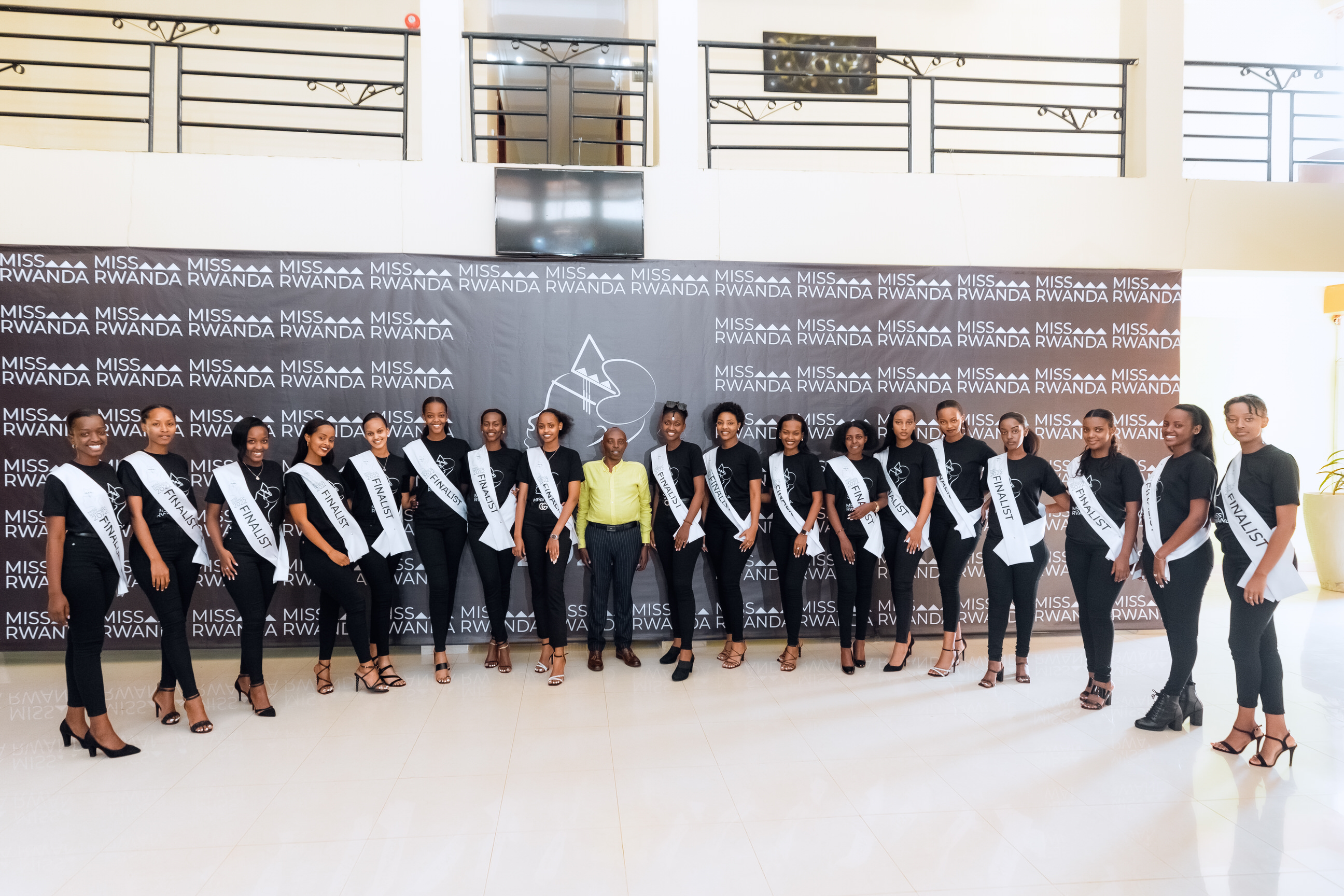 Abakobwa 20 bahatanira kuvamo Miss Rwanda 2022 bakoze ikizamini ...