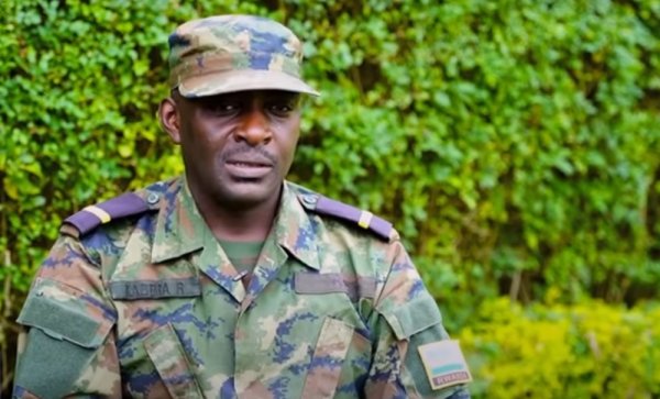 Umuhanzi Sgt Major Robert Kabera yatawe muri yombi muri Uganda