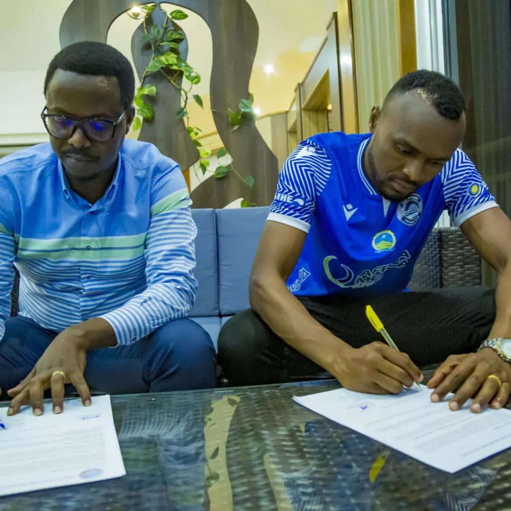 TUYISENGE Jacques utarahiriwe muri APR FC yerekeje muri As Kigali