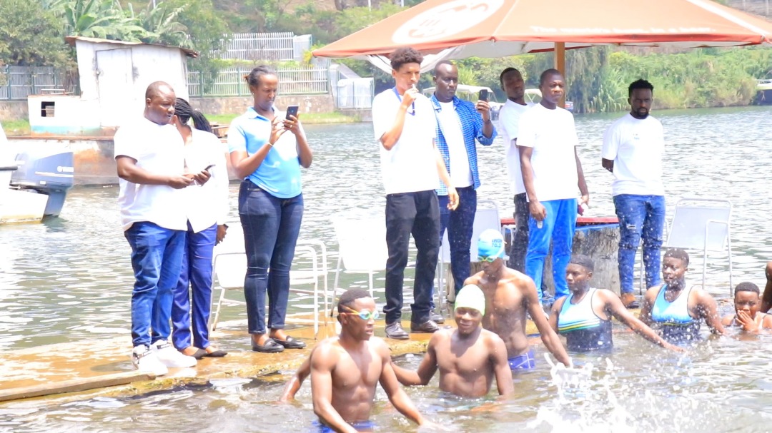 Ishyirahamwe ry’Umukino wo Koga mu Rwanda ryungutse abatoza 16 bashya bo mu mazi magari