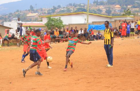 Jimmy Mulisa yatangije irushanwa ryo gushaka impano mu bana bato rizazenguruka umujyi wa Kigali - VIDEO