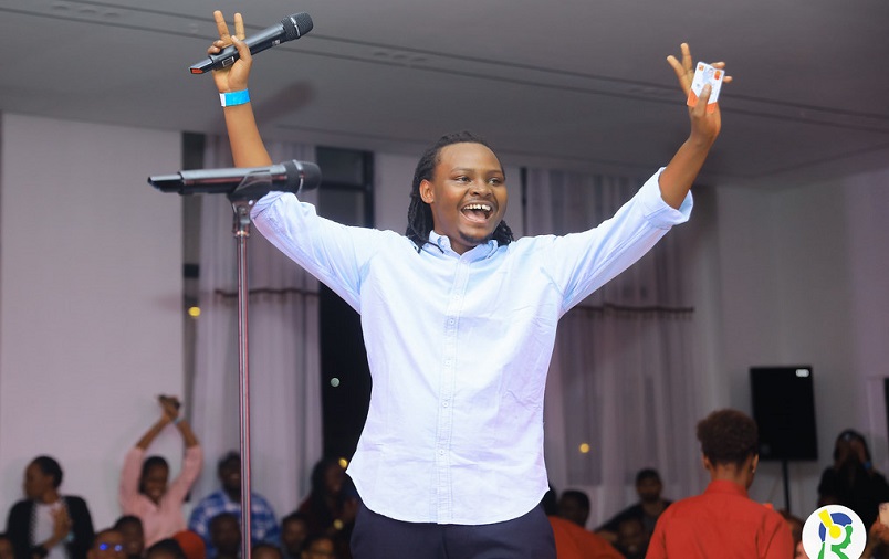 Seka Live: Umunyarwenya Rusine ukunzwe muri iki gihe yateguriwe igitaramo cye gusa