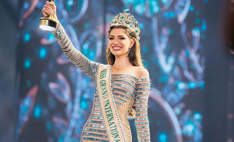 Isabella yegukanye ikamba rya Miss Grand International nyuma yo ...