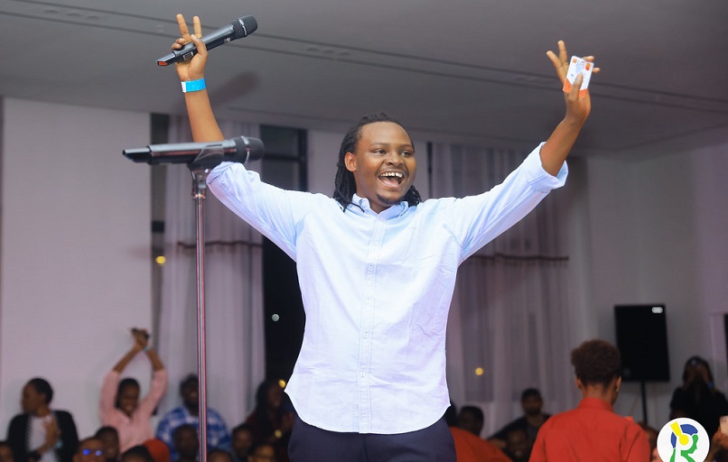 Umunyarwenya Rusine yatangiye gukora kuri Kiss Fm