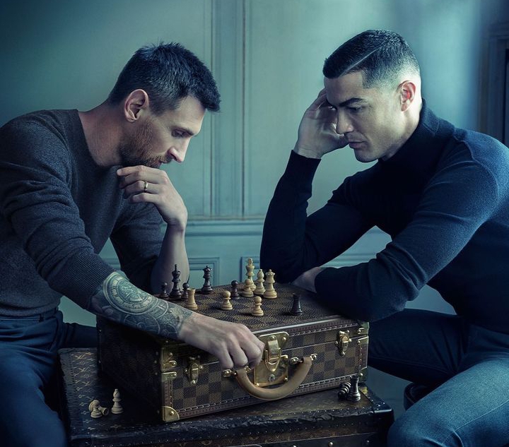 Messi na Ronaldo bahurijwe ku kibuguzo mu ifoto y'amateka