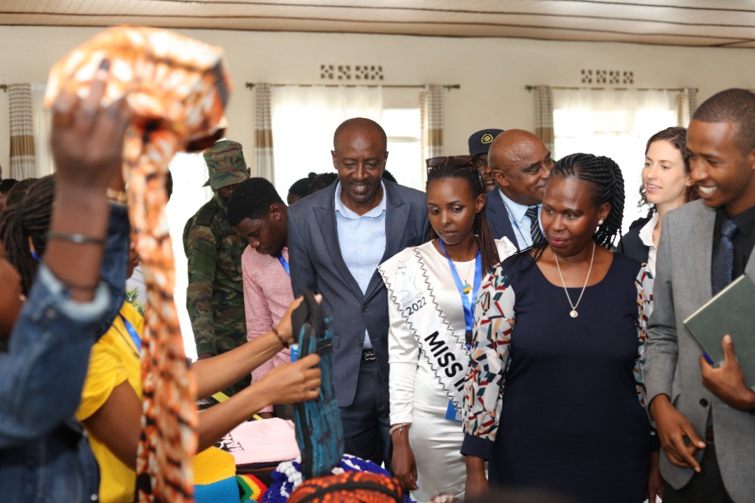 Abafite ubumuga bwo kutumva no kutavuga babangamiwe no kudahabwa serivisi zinoze  