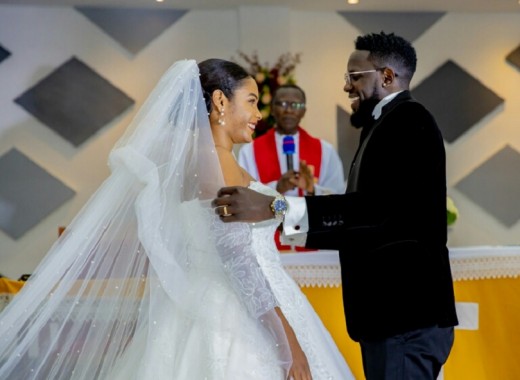 Mu mategeko ni ingaragu! Akajagari mu rushako rwa Bijoux na Lionel Sentore