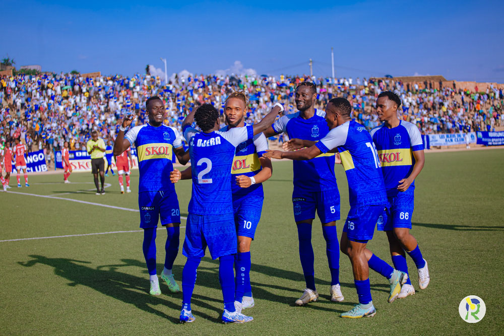 Rayon Sports yatsinze Etincelles FC yibutsa abantu ko nta kipe yo kuyitega - AMAFOTO
