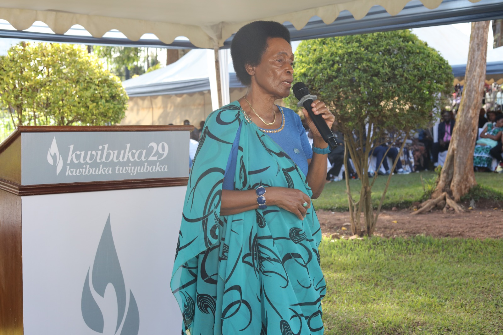 Nyiranyamibwa yahaye impanuro abahanzi n'urubyiruko mu gihe cyo kwibuka Jenoside yakorewe Abatutsi
