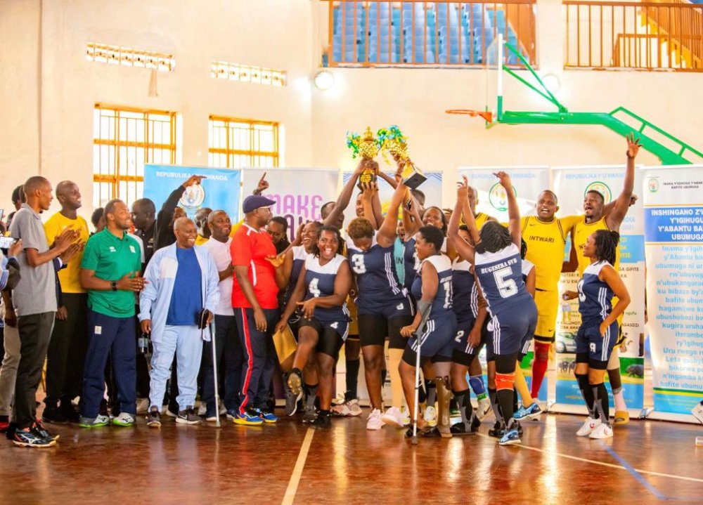 Sitting Volleyball: Gasabo yegukanye igikombe cya shampiyona icyambuye Gisagara - AMAFOTO