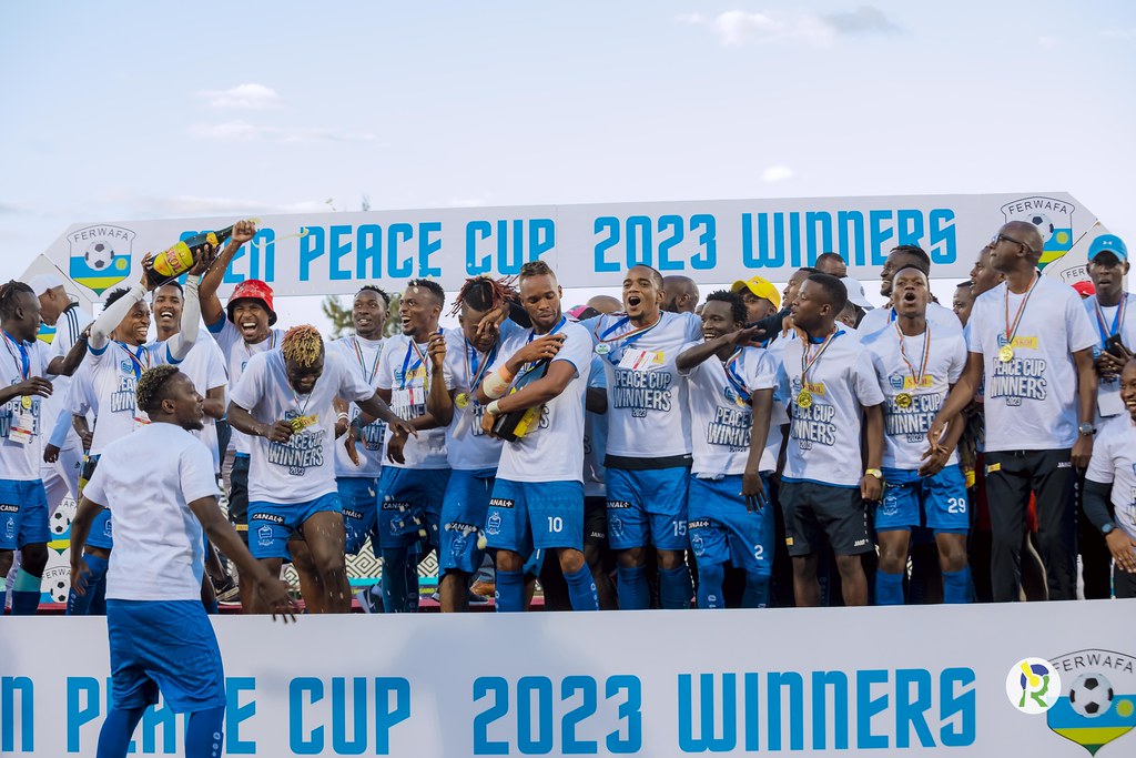 Rayon Sports itsinze APR FC yegukana igikombe cy'Amahoro nyuma y'imyaka 7 - AMAFOTO + VIDEO