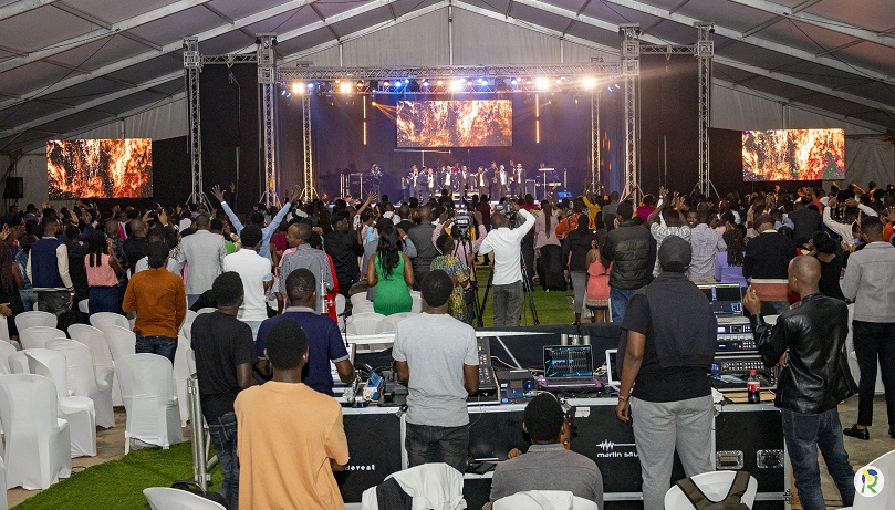 Impaka zikomeje kwiyongera ku mwanzuro w’amasaha yo gufunga ibikorwa by’imyidagaduro