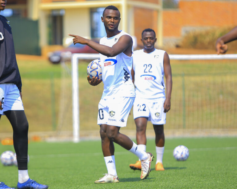 Manishimwe Djabel wakiniraga Mukura yerekeje muri Algeria