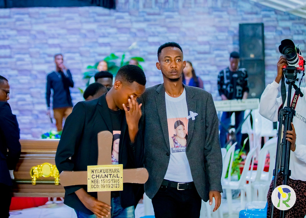 Ibyamamare byaherekeje Nyiramana warwaye akabura n’uwamuha imbuto-AMAFOTO+VIDEO