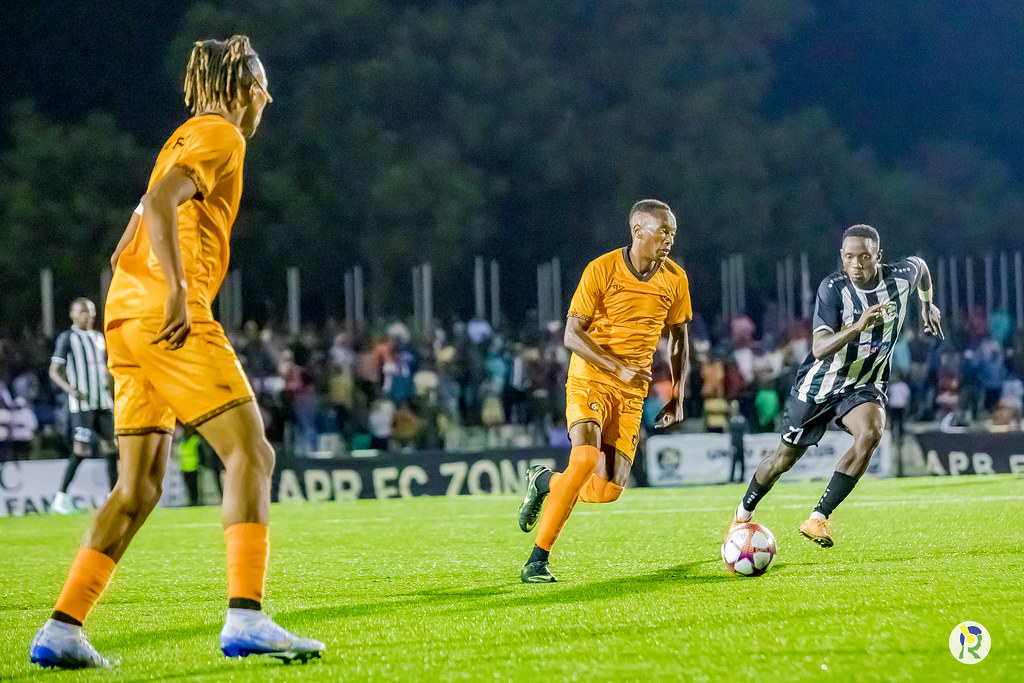APR FC yanganyije na Bugesera FC umutoza wayo yishyira ku gitutu - AMAFOTO
