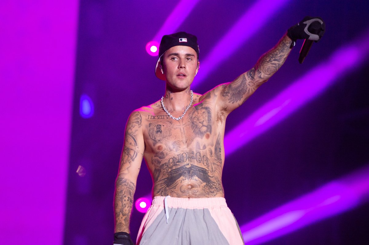 Justin Bieber ari mu mazi abira nyuma yo kugira icyo avuga ku ntambara ya Palestine na Israel 