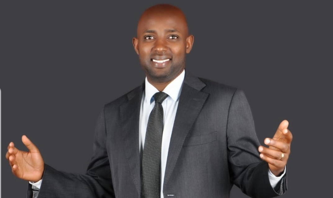 Umuramyi Theophile Twagirayezu wakanyujijeho agarutse mu muziki nyuma y'imyaka 15 yarawuhagaritse