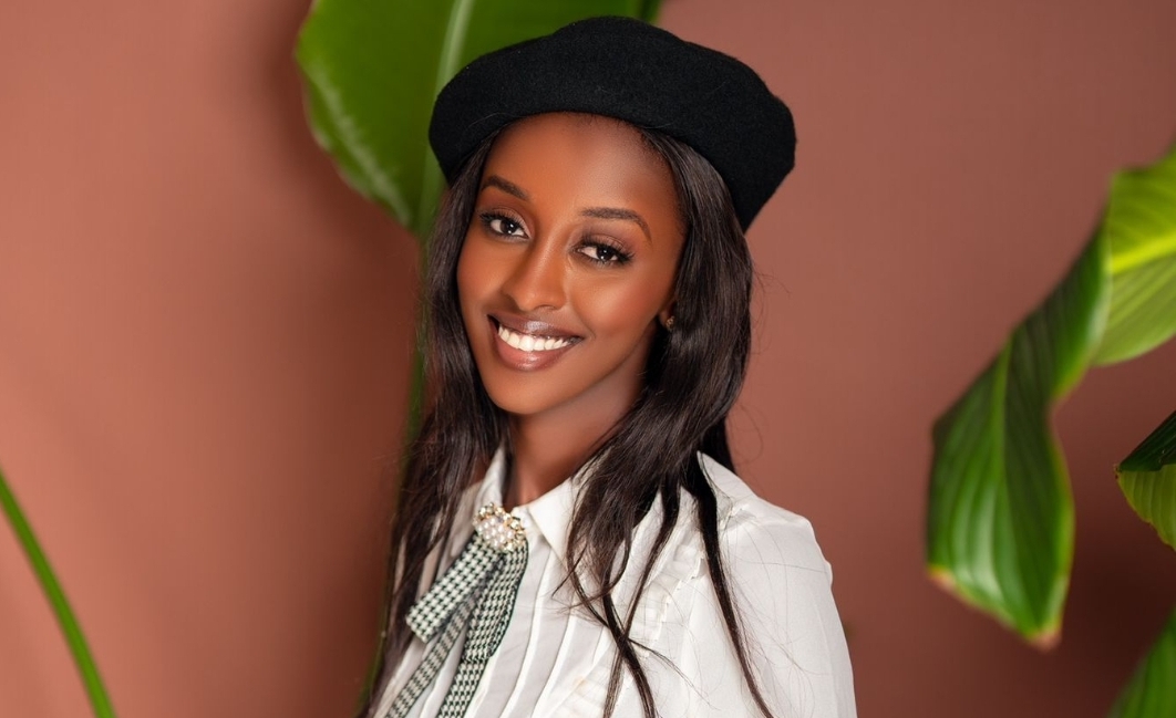 Yvette Uwase yatangiye ipaji nshya ahera kuri 'Living Testimony' yahawe umugisha na Element-VIDEO