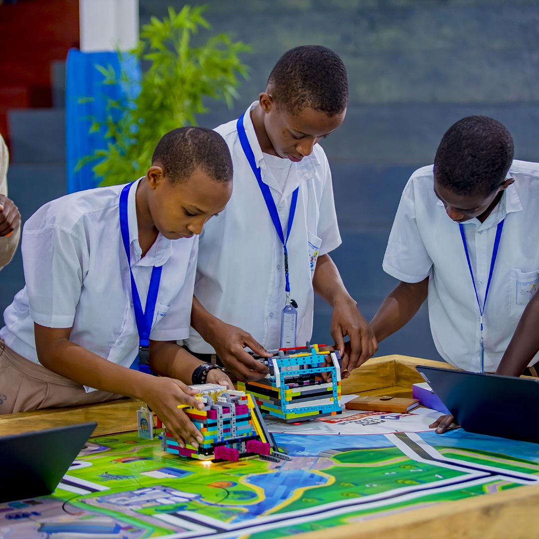 Mu Rwanda hatangijwe irushanwa 'First Lego League Championship' rizitabirwa n'abanyeshuri barenga 1000-AMAFOTO