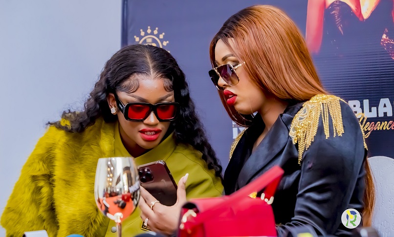 Inkoko iri iwabo ishonda umukara- Kigali Boss Babes isubiza ababahanganishije na Zari-AMAFOTO