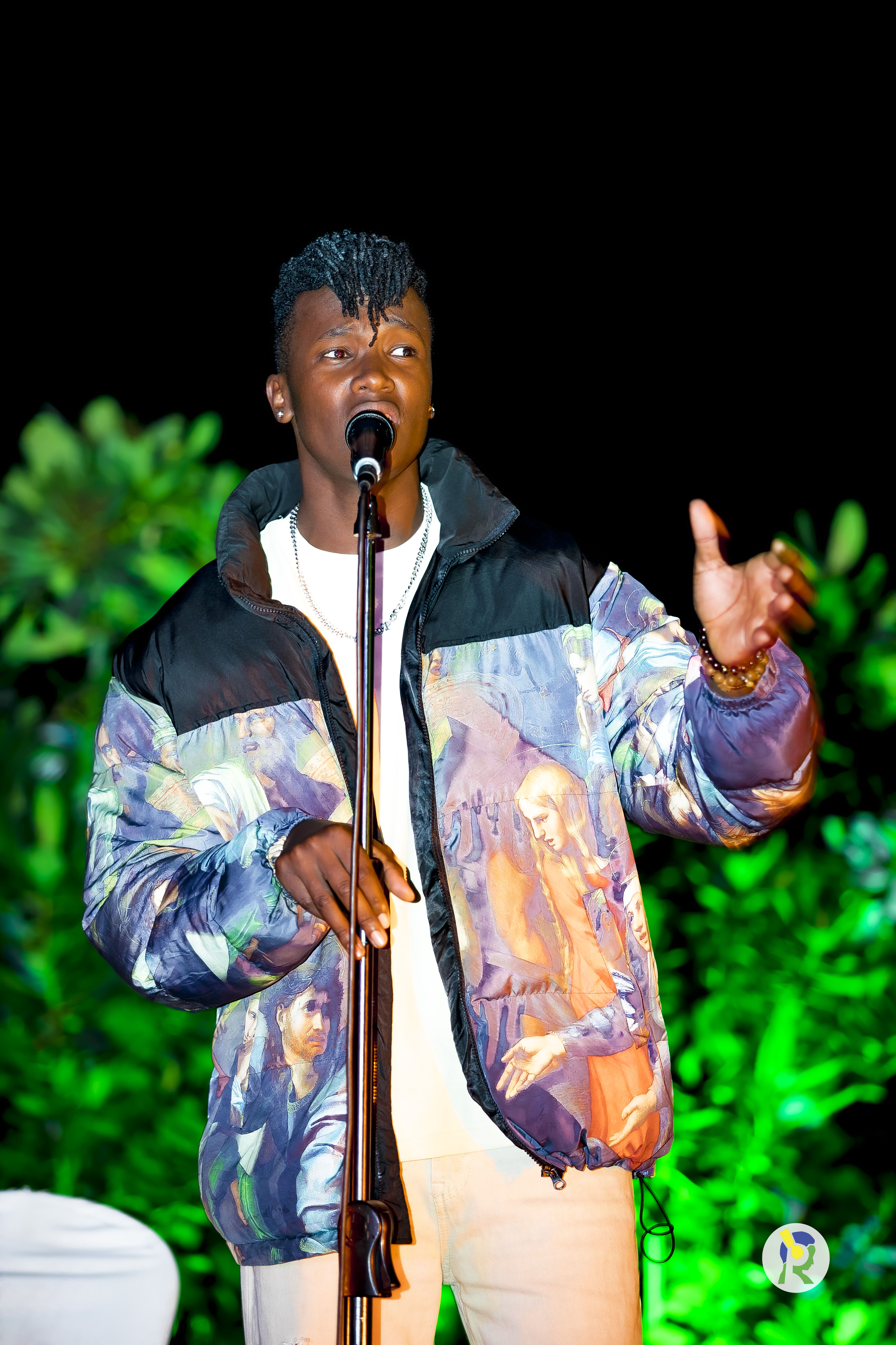Element na Bruce Melodie mu mboni za Ross Kana n’uburyo atinya i ...