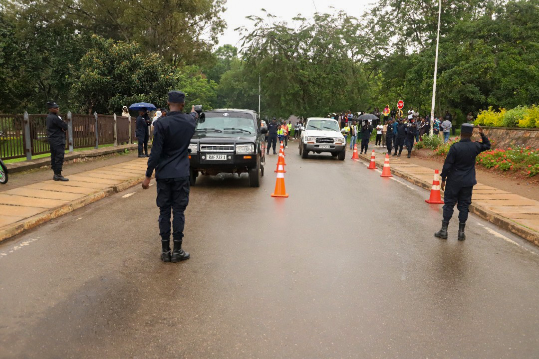 Hemejwe gukorera uruhushya rwo gutwara ibinyabiziga hakoreshejwe ibinyabizaga bya “automatique "