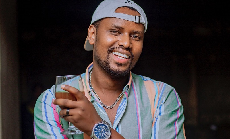 Muchoma yagarutse mu muziki nyuma y’imyaka ibiri yinjiye mu bushabitsi
