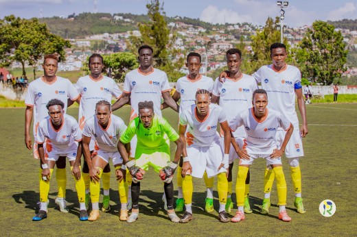 Rutsiro FC na Vision FC zazamutse mu cyiciro cya mbere