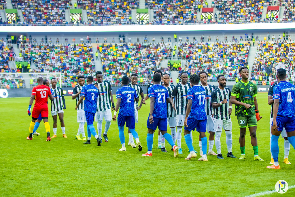 Hari abo bizasaba nkunganire kugira ngo bahakinire! Amahoro Stad ...