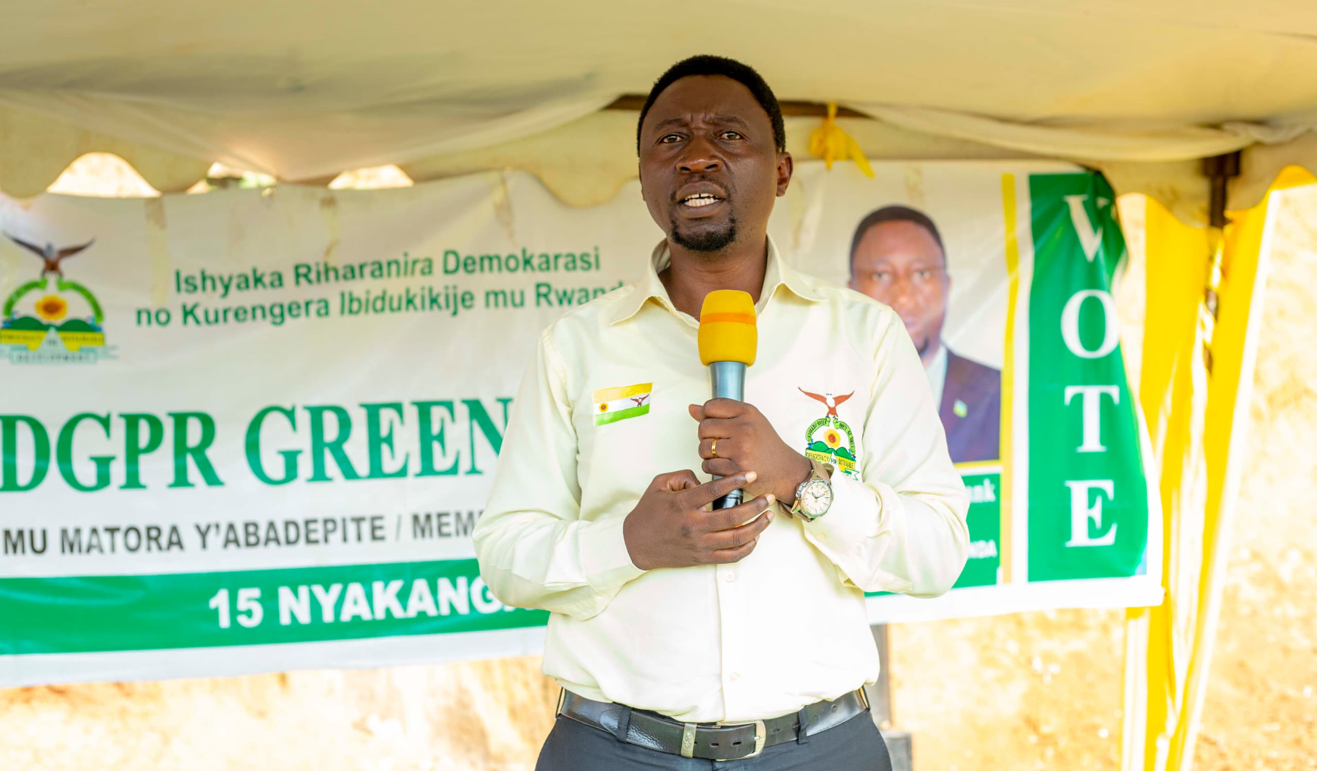 Nyamasheke: Dr Frank Habineza azashyiraho ikigo cyigisha gutwara ubwato natorwa